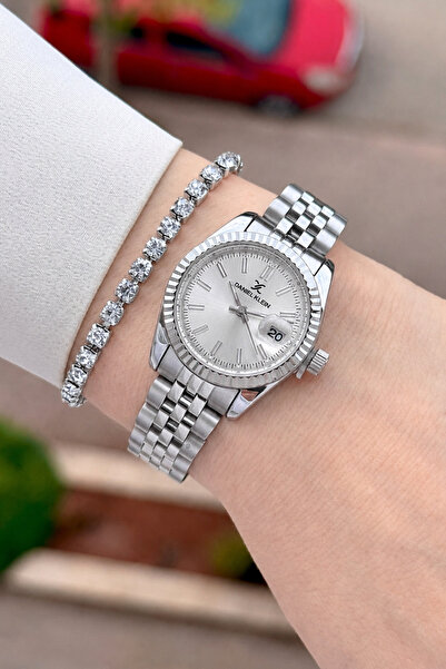 Daniel Klein Metallic Color 28 mm 2 Year Warranty Women's Wristwatch and Brac...