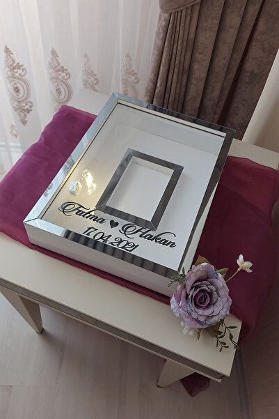 Verda Çerçeve 30x40 Cm Ledli Ve Isimli Fotoğraf Bölümlü Tasarım Gül Kutusu An...