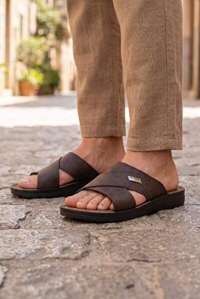 GEZER Summer Men's Faux Leather Comfortable Sole Casual Slippers