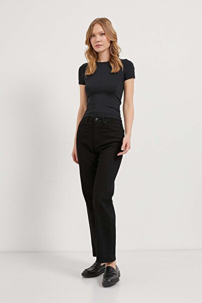 Arma Life Women's Crew Neck Stretchy Basic Black Crop T-Shirt