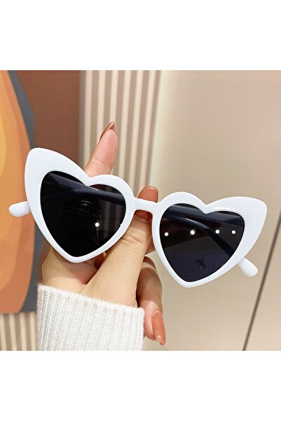 Choice White Gray Retro Pose Love Sunglasses Female Fashion Big Face Thin Eye...
