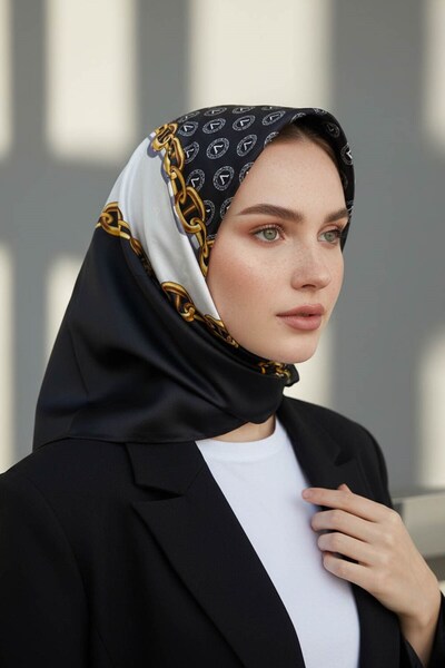Vissona %100 Twill İpek Monogram Ve Zincir Desenli Siyah - Beyaz Renkli 90x90...
