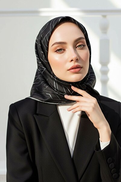 Vissona %100 Twill İpek Geometrik Desenli Siyah - Gri Renkli 90x90 Eşarp Diki...