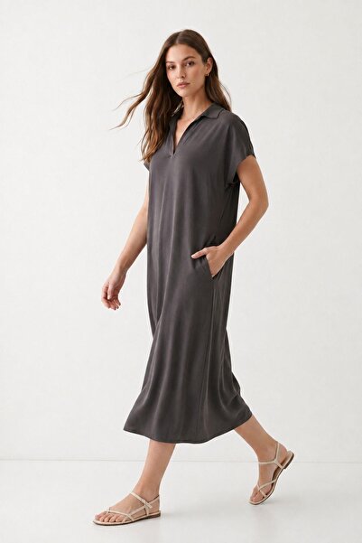 Rays Rochie cu mânecă scurtă și guler polo, stil afumat 3658