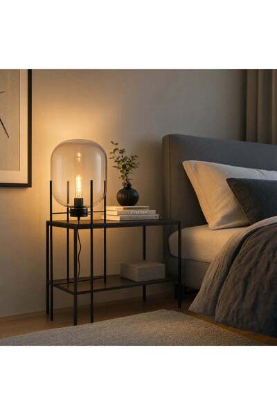 Highpoint مصباح طاولة من هاي بوينت بتصميم يضيف هدوءًا وأناقة لركن القراءة وغر...