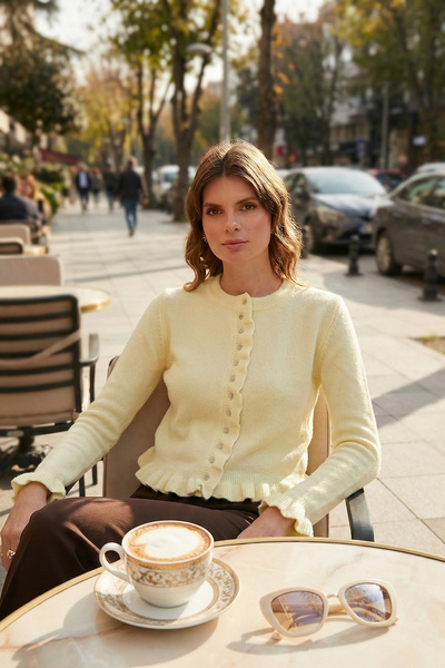 Lela Premium Pile Detaylı Regular Fit Yuvarlak Yaka Triko Hırka HIRKA 680HI00038