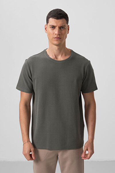 TOMMY LIFE Khaki Surface Textured Comfortable Form Basic Men's T-Shirt - 88436