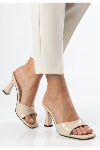 pabucmarketi Beige Patent Leather Women's Heeled Slippers