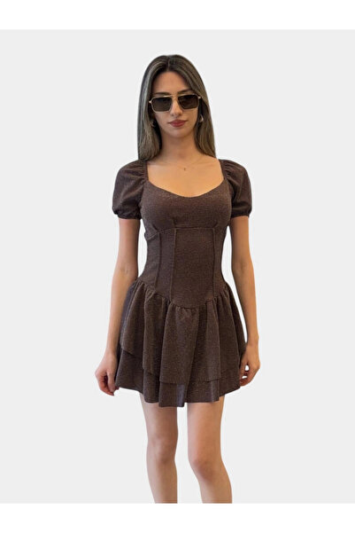 SHIN Butik SHIN Fırfır Detaylı Mini Elbise – Kare Yaka, Prenses Kesim Şık Elbise