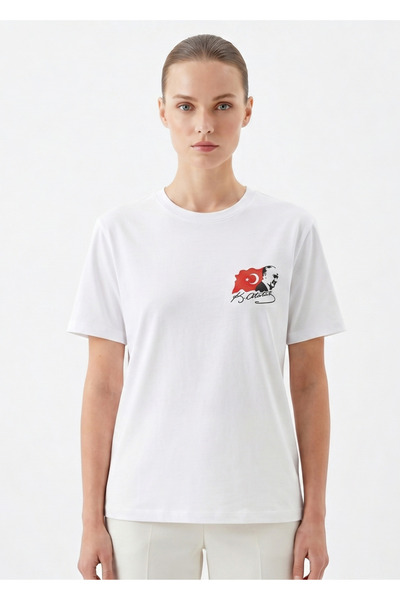 Atatürk Baskılı Unisex Loose Fit Bisiklet Yaka Viskon Beyaz Tişört