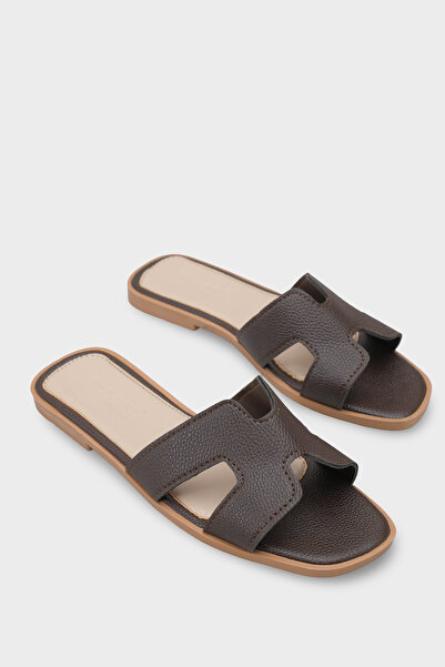 Capone Outfitters Γυναικείες παντόφλες με χαμηλό τακούνι Wilie