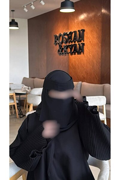 Elena عباية البروج بأكمام بليسيه، عبايات كلوش فخمة، ستايل خليجي عصري.