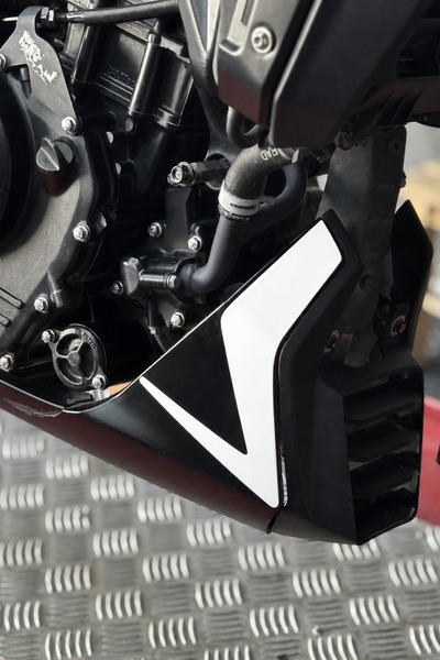 Banxtre Lower Beard Detail Sticker (Original Mold) for Bajaj Dominar 250-400