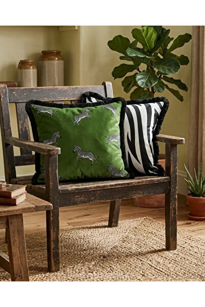 white rabbit home Yeşil Renkli Ve Siyah-Beyaz Zebra Desenli 2'li Kırlent Seti
