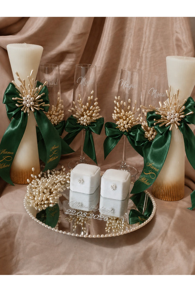 Generic Brand Complete personalized wedding set