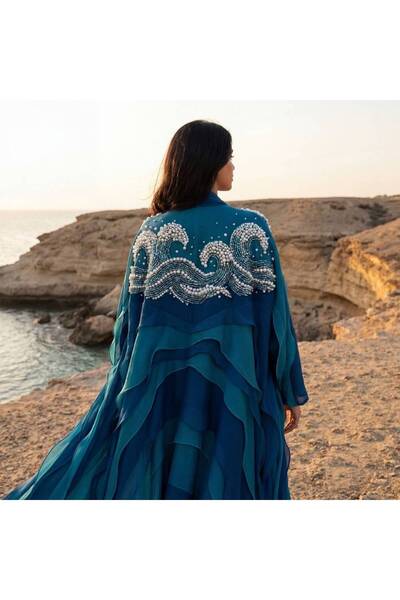 OEMS عباية مطرزه وشك