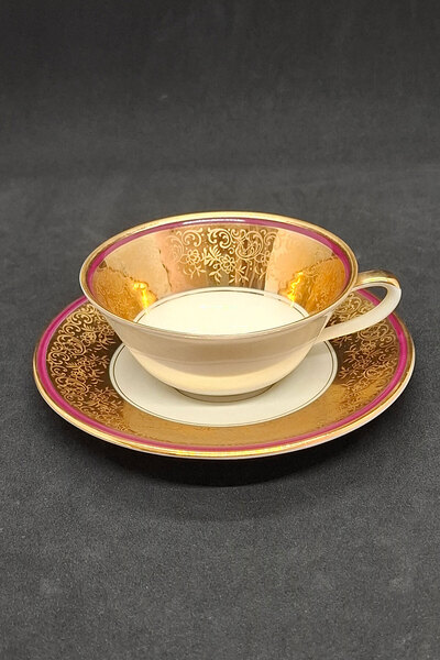 ABBETC Weimar Porzellan Amalia of Habsburg Porcelain Burgundy Coffee Cup 90 ml