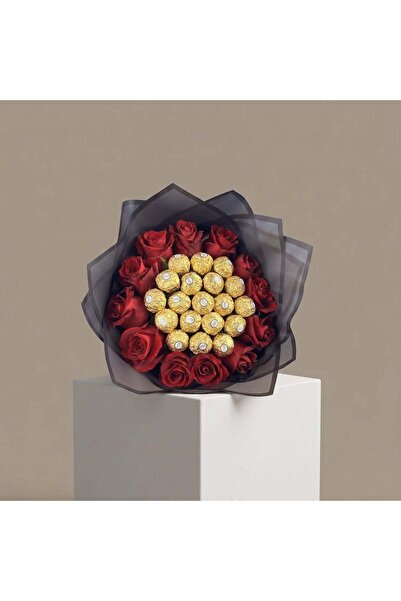 TagerElSaadah Luxury natural flower bouquet with a distinctive chocolate asso...