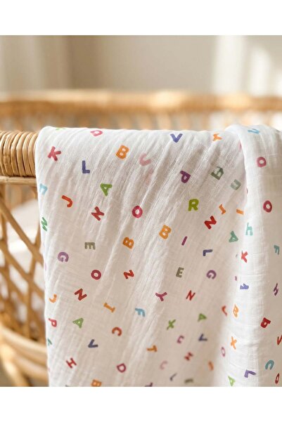 Zezig Dynamic Letters Muslin Blanket