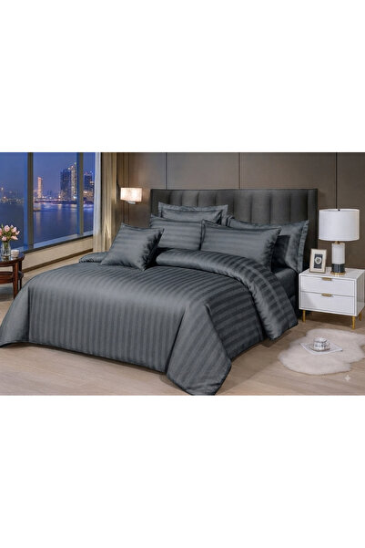 monawoman Our Bedspread and Your Bedspread, a Luxurious 7-Piece Hotel Bedspre...