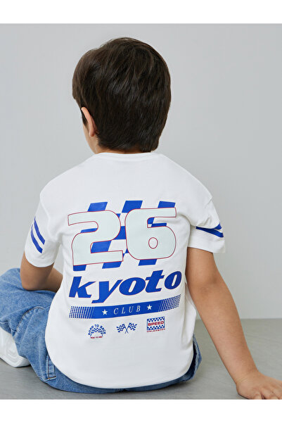 Styli Boys Off White Graphic Print Oversized T-SHirthirt