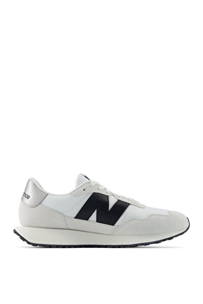 New Balance 440 Shoes
