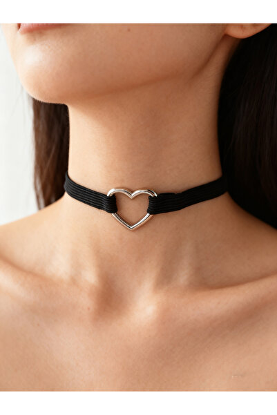 Take Two By Styli Heart Elastic Choker Necklace