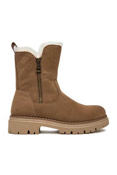 Clara Barson Botki CEO-WS6382-01 Maro