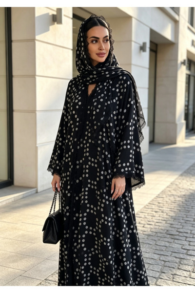 Noon Noora كارديغان (عباية) بتصميم دانتيل مُرقّع منقوش بنقاط، مع حجاب
