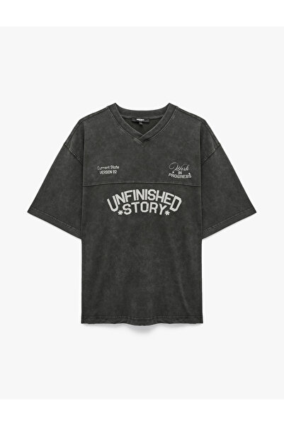 Koton Washable Comfortable Fit Cotton V-Neck Short Sleeve Printed T-Shirt