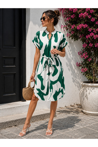 Kokosh moda Διαχρονική κομψότητα - Γυναικείο φόρεμα με μοντέρνο σχέδιο, λαιμό...