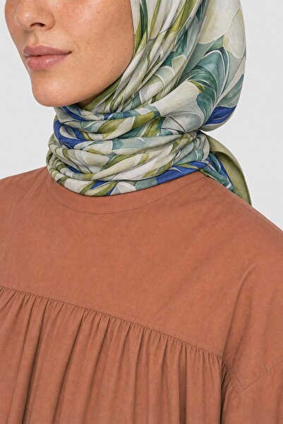 Mooncorn Laurel Pattern Hebei Silk Scarf