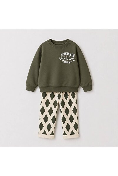 YİGİT BUTİK Boy's Printed Sweatshirt and Patterned Trousers Top and Bottom Set