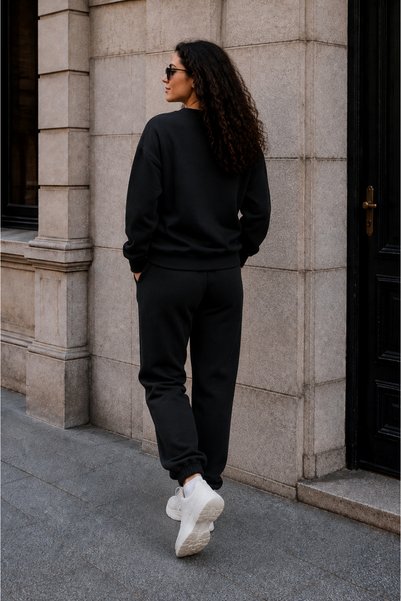 Camenta Women's 3 Thread Non-Threaded Elastic Cuffed Jogger Sweatpants