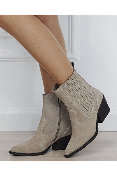 Ideal Shoes Botine elegante bej stil ciocăte 6350A 117