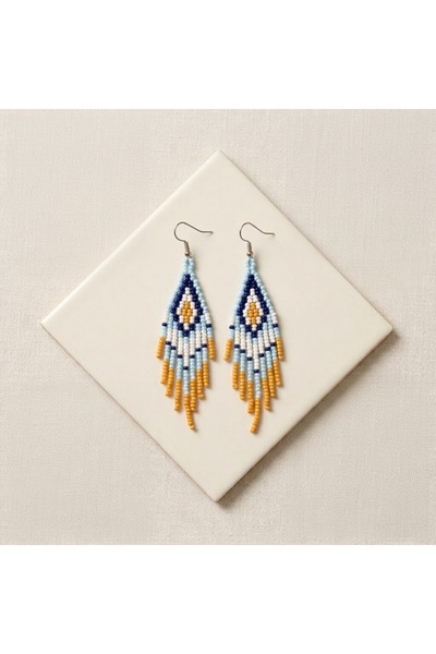 El Yapımı Boncuk İşi Sarı Püsküllü Desenli Uzun Küpe 2x7cm