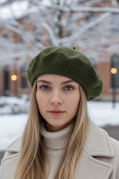 Aware Time Women's Painter Angora Beret