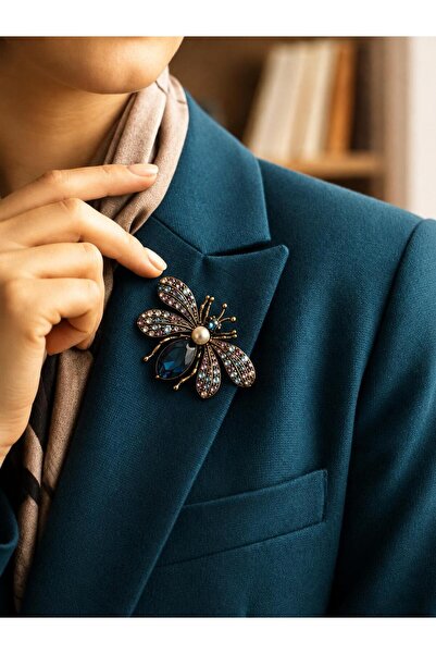 Ceso Accesories Vintage Arı Figürlü İncili Kristal Taşlı Şık Broş