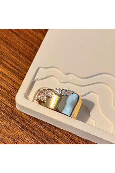 F&I FLORAL İSTANBUL Inclined Stone Ring - Adjustable