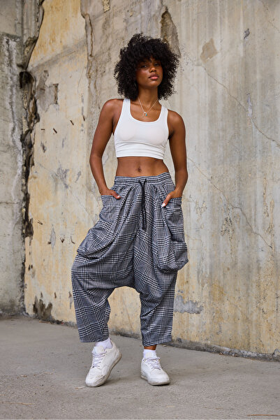 Superbluemexico Women's Avant-Garde Balloon Pants