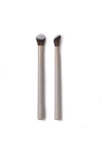 Iuliana Sandu, Misa 15 Precision Face Brush