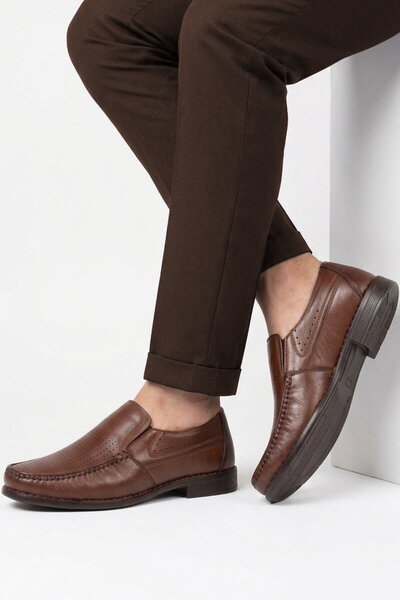 Voyager Tan Genuine Leather Comfortable Fit Men's Casual Shoes