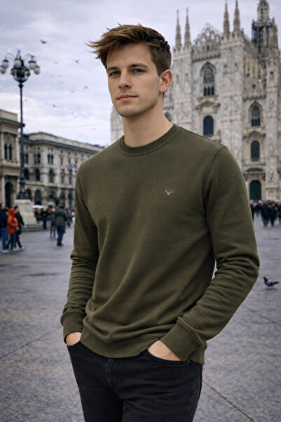 Maccali Men's Basic Crew Neck Loose Khaki Winter Sweatshirt