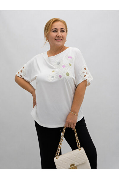 LA VELINA Plus Size Women's Blouse with Stone Daisy Pattern and Floral Knit D...