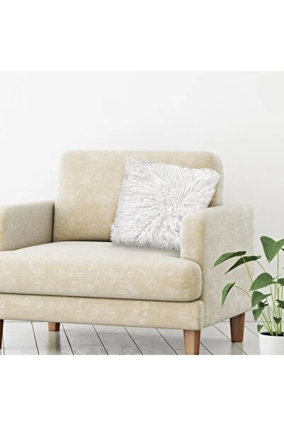 Generic Winter Decorative Pillow Made of White Shaggy Faux Fur 25 x 25 cm