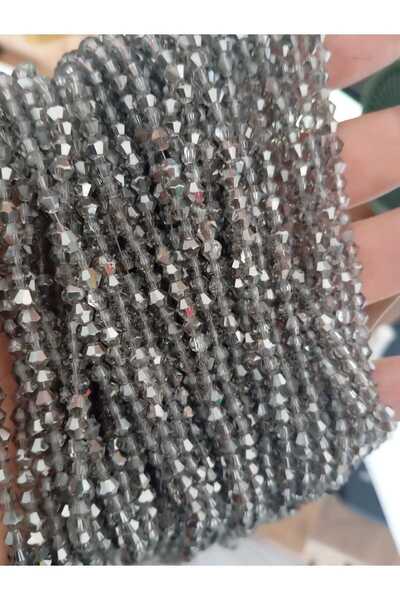 Ralp Moda 4 mm Pyramid Beads 10 Strands Average: 1000 Pieces