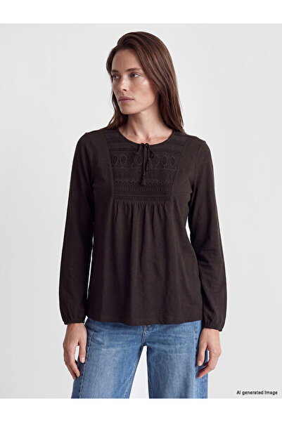 LC Waikiki Esvab • Modern & Sophisticated Roba Collar Embroidered Blouse