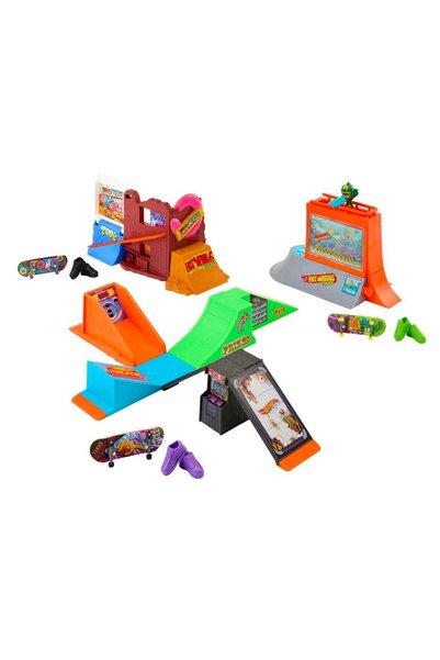 mattel ΓΗΠΕΔΑ ΠΑΤΙΝΑΖΟΥ ΧΟΛΟΥΕΝΤΕΡΕΣ