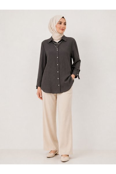 Miss Meliss قميص نسائي بتفاصيل قلادة ومقاس كبير