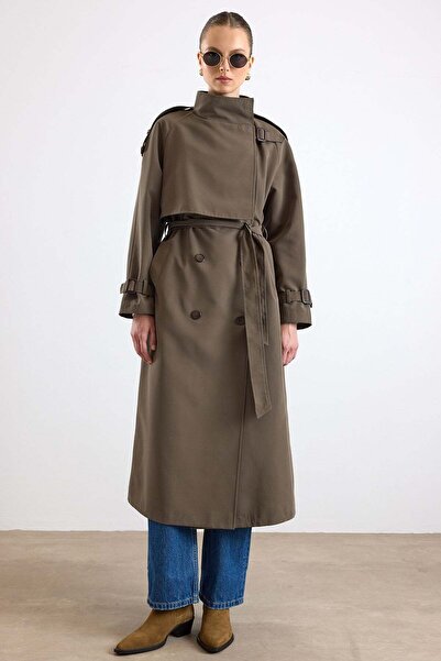 Olcay Oversized Water-Repellent Trench Coat with High Collar, Cape and Placke...